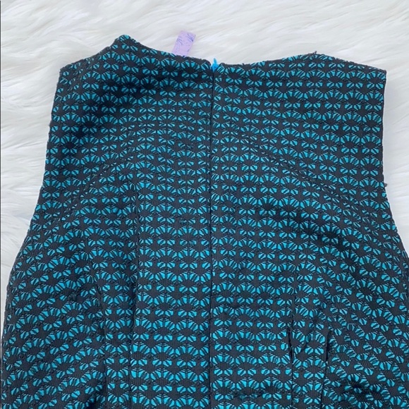 Francesca’s pattern sleeveless dress - Picture 4 of 6